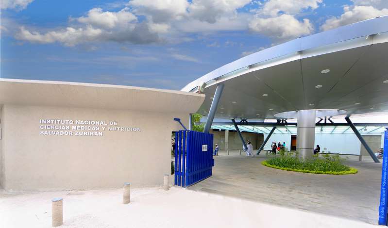 Este es el hospital donde Carlos Slim se atiende tras dar positivo a COVID-19
