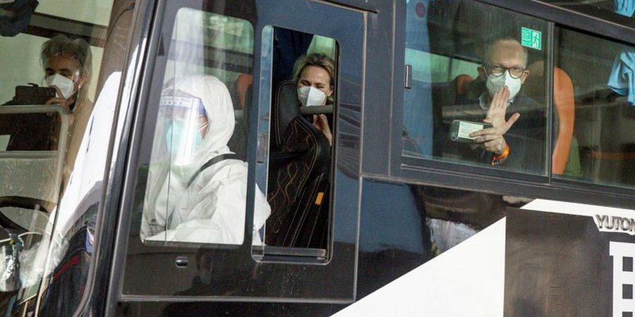 Acaba cuarentena del equipo de la OMS en Wuhan; inician investigación sobre el origen del COVID-19 en un mercado ligado a los primeros casos.