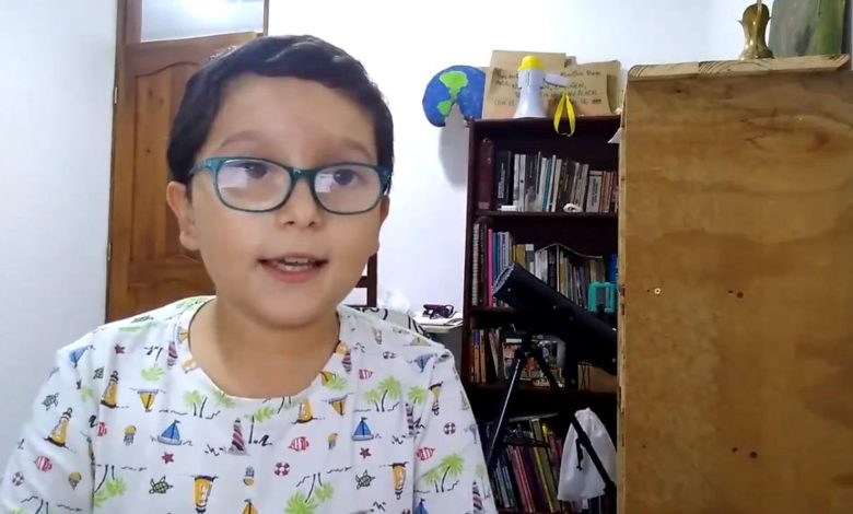 Amenazan de muerte a un niño de 11 años conocido por ser activista medioambiental