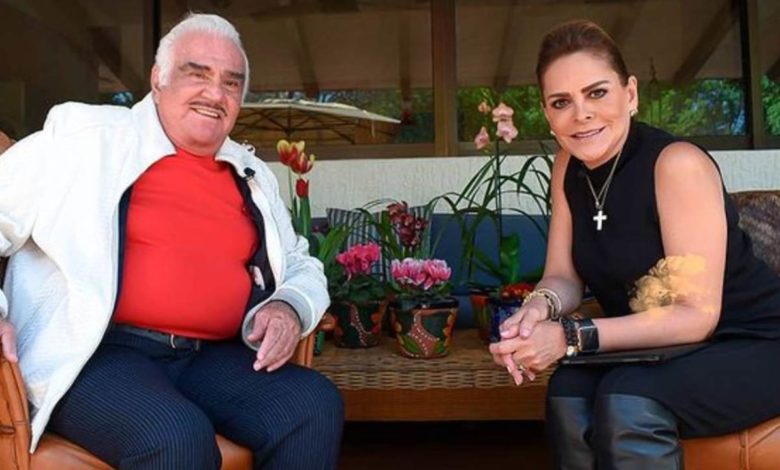 Mara Patricia Castañeda pide a la chica que acusa a Vicente Fernández de acoso que dé la cara