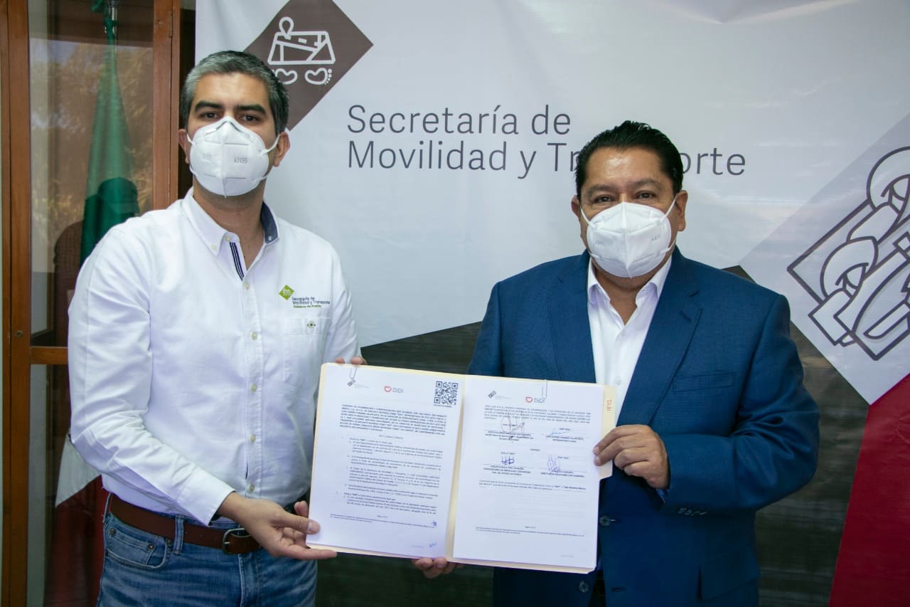 Firman convenio SMT y DIDI Mexico para implementar un sistema de transporte inteligente
