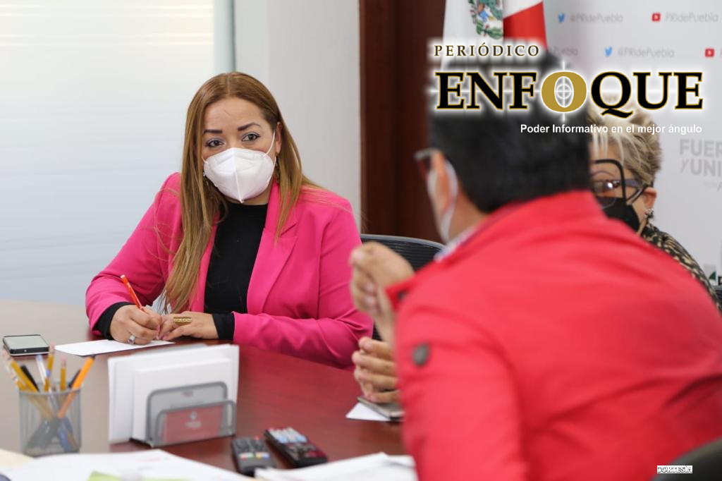 Dirigencia del PRI continúa reuniéndose con miembros de sus sectores internos.  