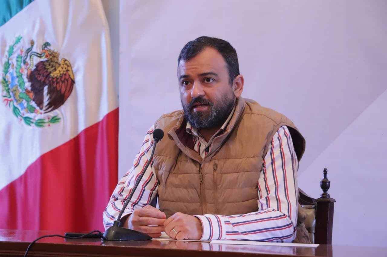 Suman 80 denuncias y 24 detenciones de ambulantes: René Sánchez Galindo