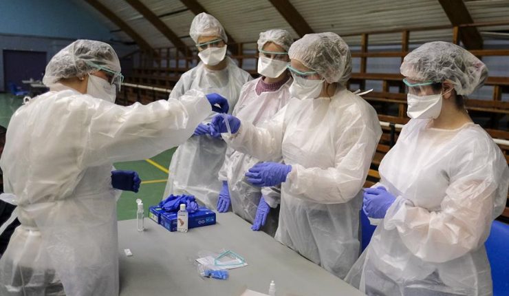 El virus mutó en California, científicos descubren que la variante de Covid ya está muy extendida