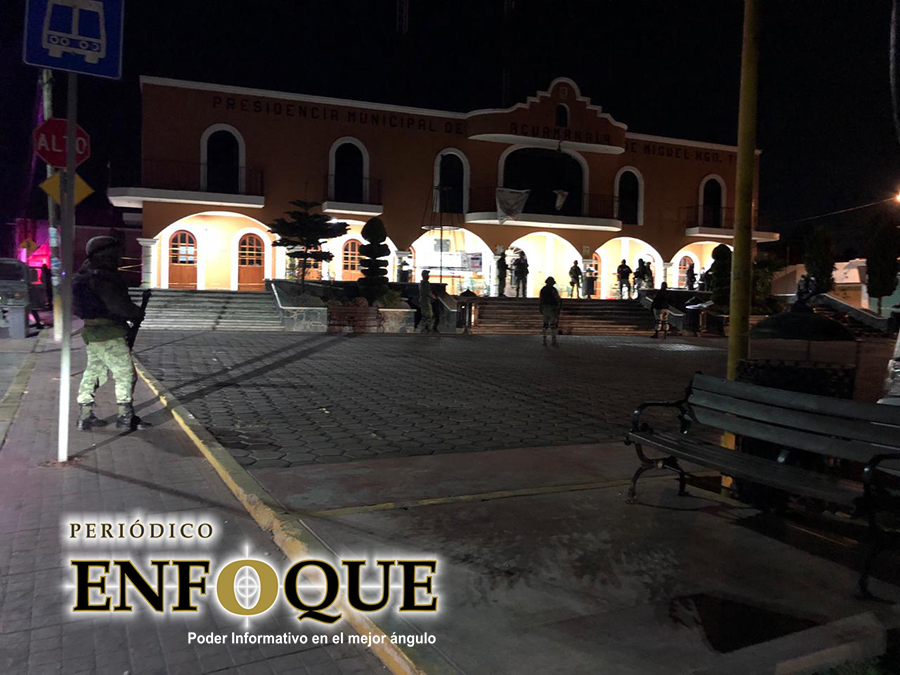 Roban armamento de la policía municipal de Acuamanala