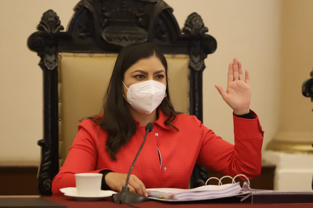 Acepte el reto y deje libre de deuda pública al municipio: Rivera Vivanco