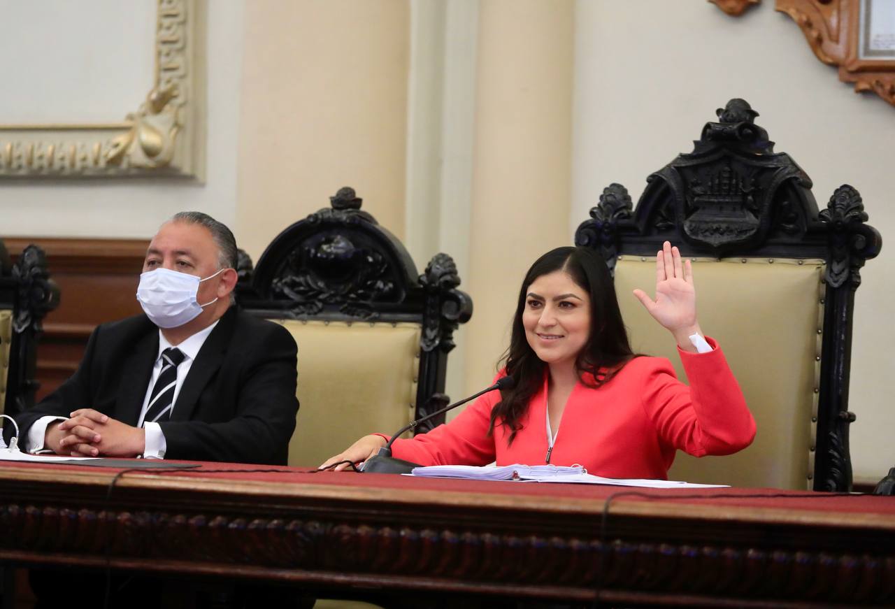 Claudia Rivera se despide en última sesión de Cabildo