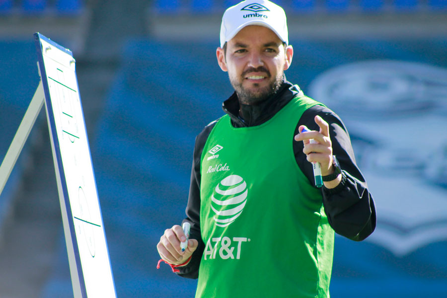 Nicolás Larcamón no se confía del Necaxa