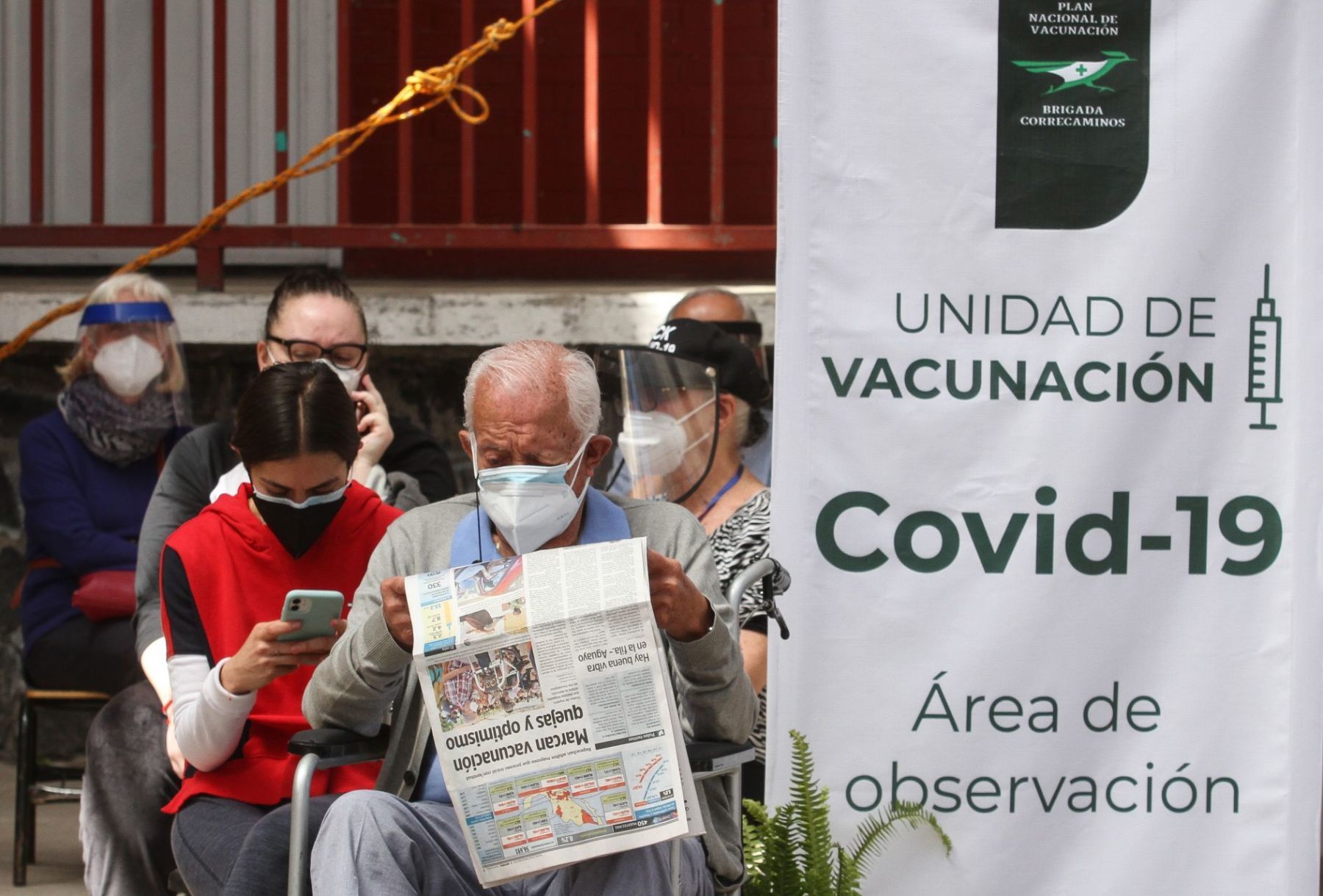 Ya se han aplicado más de dos millones de dosis de vacuna contra Covid19 en México.