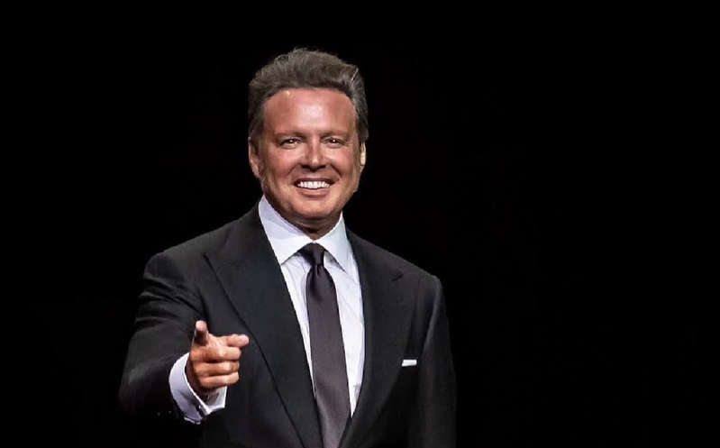 Luis Miguel es hospitalizado de emergencia tras fuerte caída