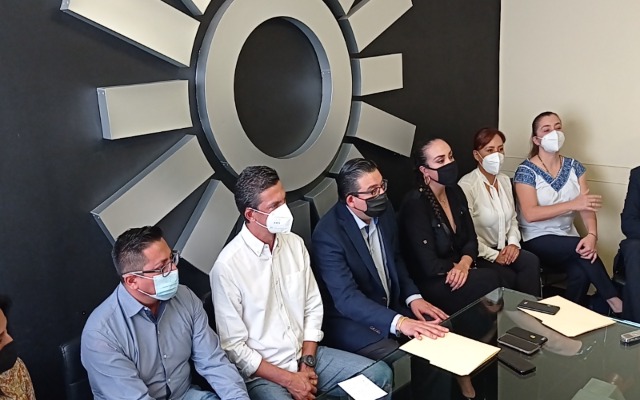 PRD deja agenda legislativa en manos de diputados electos del PAN