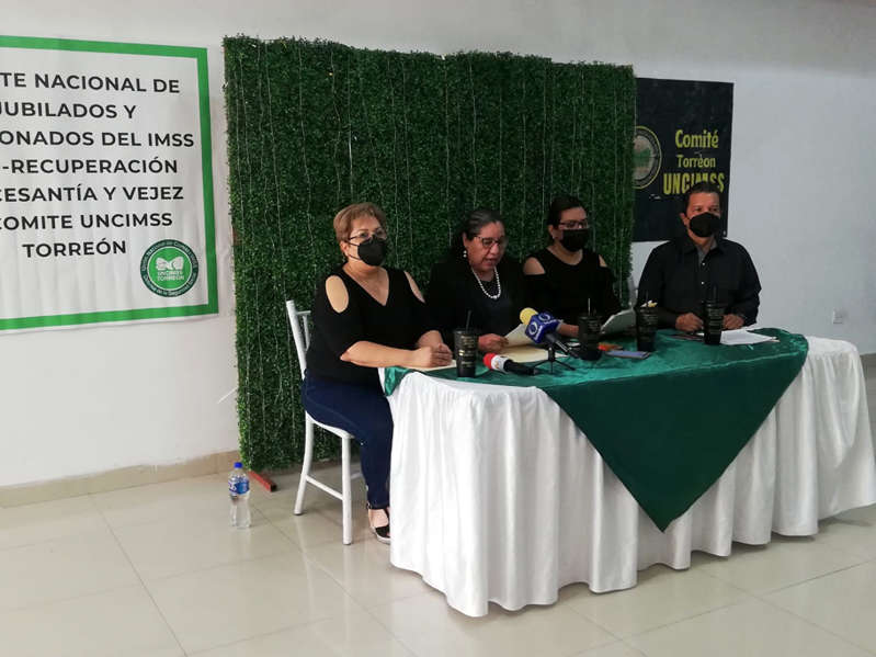 Comités del IMSS denuncian que por 5 años les niegan ahorros de cesantía y vejez