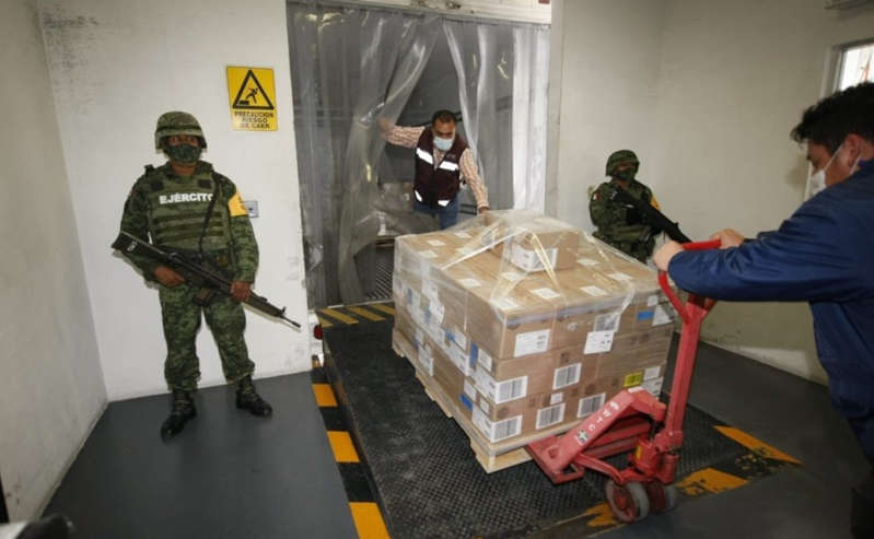 Birmex recibe 900 mil vacunas anticovid de AstraZeneca envasadas en Edomex