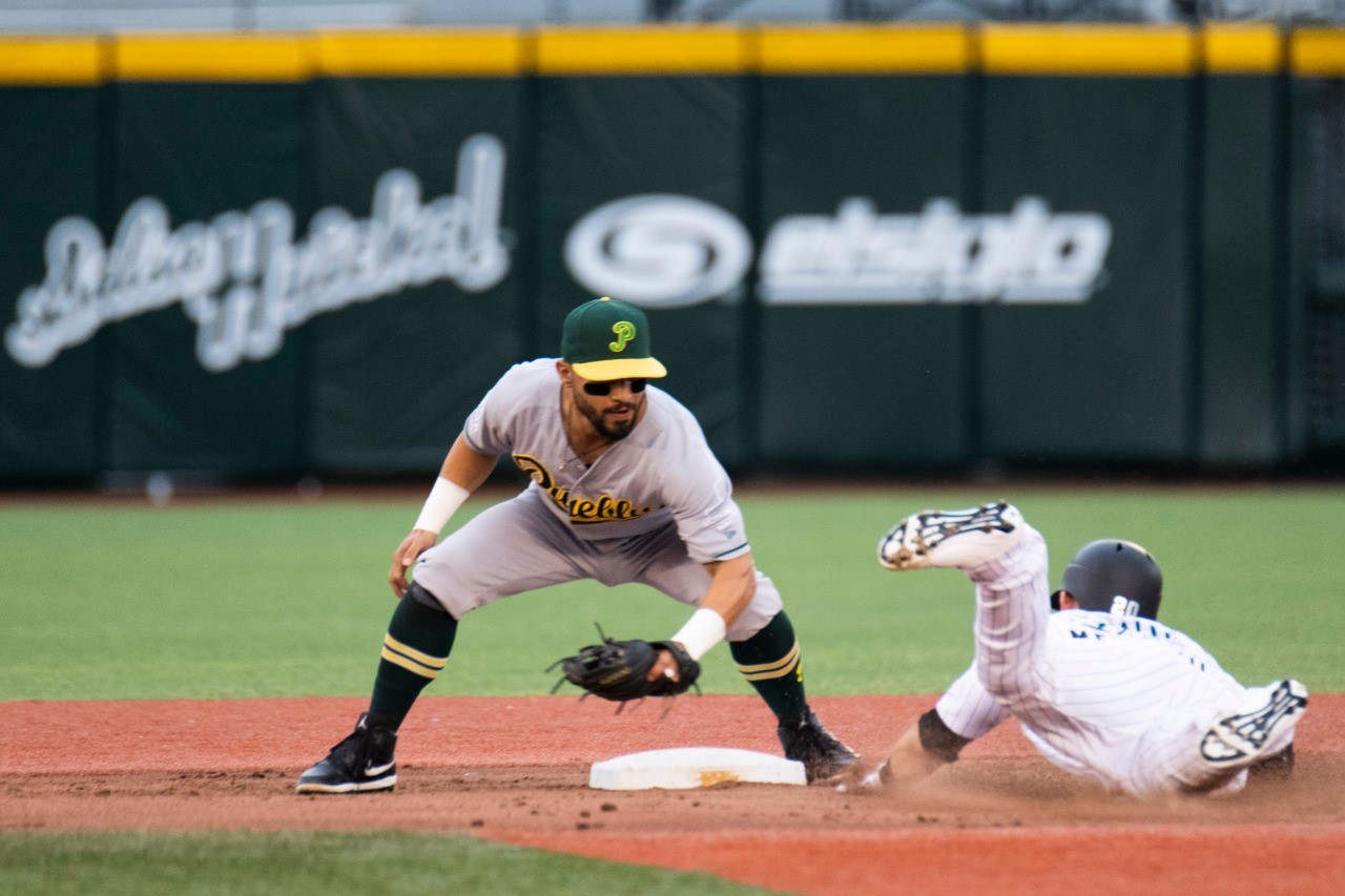 Pericos sigue recibiendo palizas, ahora de Mariachis