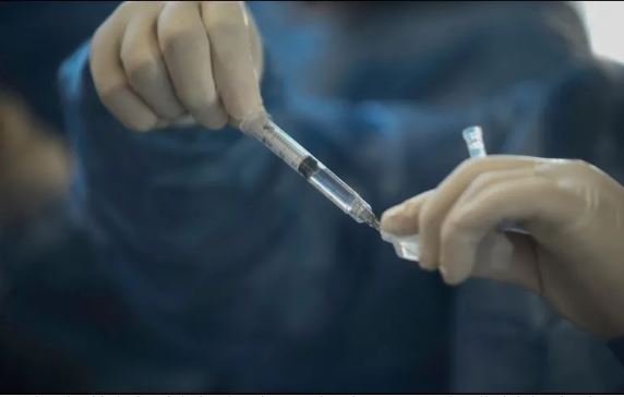 La OMS responde a petición de una tercera vacuna anti COVID-19