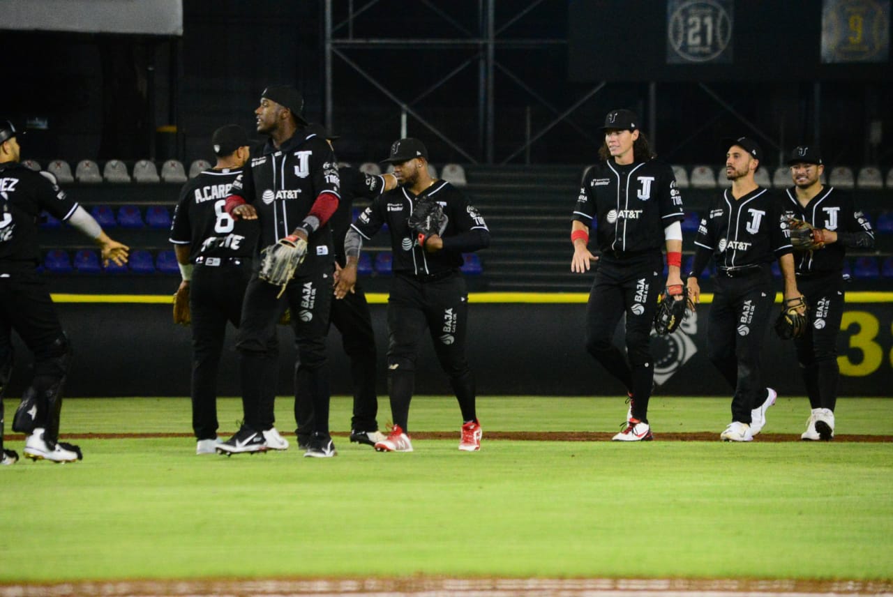 Pericos llegó a ocho derrotas al hilo