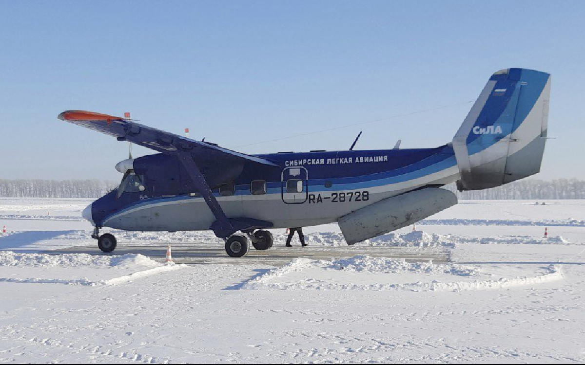 Hallan con vida a pasajeros de un avión que había desaparecido en Siberia