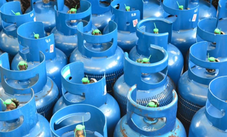 Pemex ya alista tanques y camionetas de "Gas Bienestar" para distribuir gas: AMLO