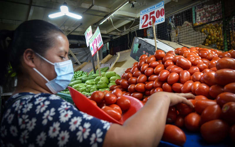 Buscan aumentar cuotas de importación de alimentos para reducir inflación: Economía