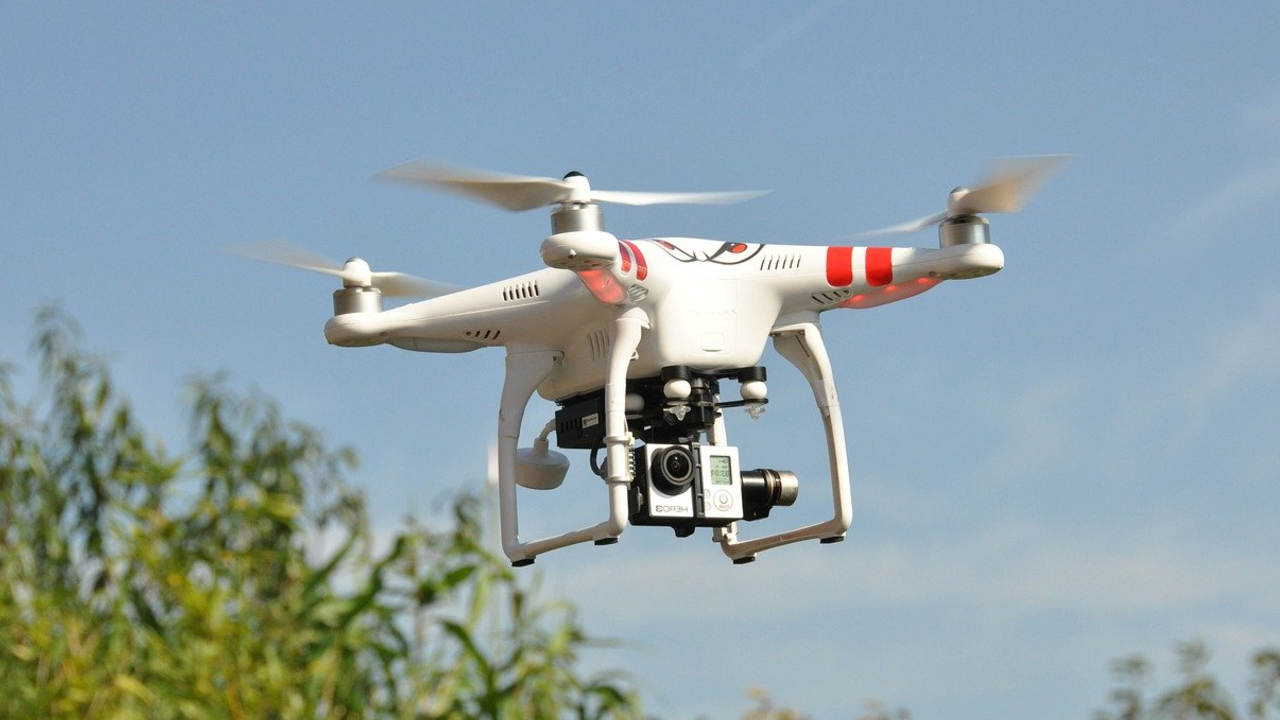 Detienen en San Andrés Cholula a un presunto fabricante de Drones Explosivos 