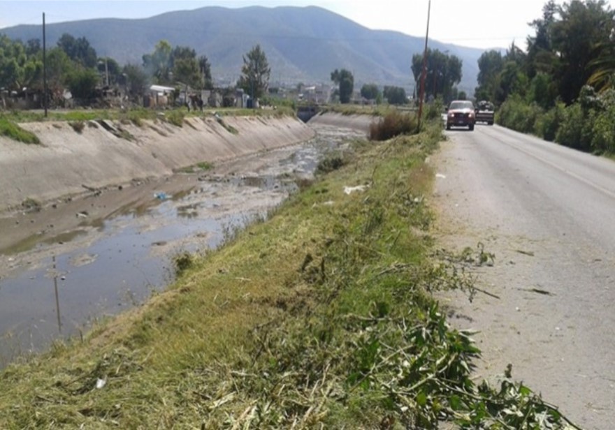 Hallan otro cadáver a un costado del canal en Tecamachalco 