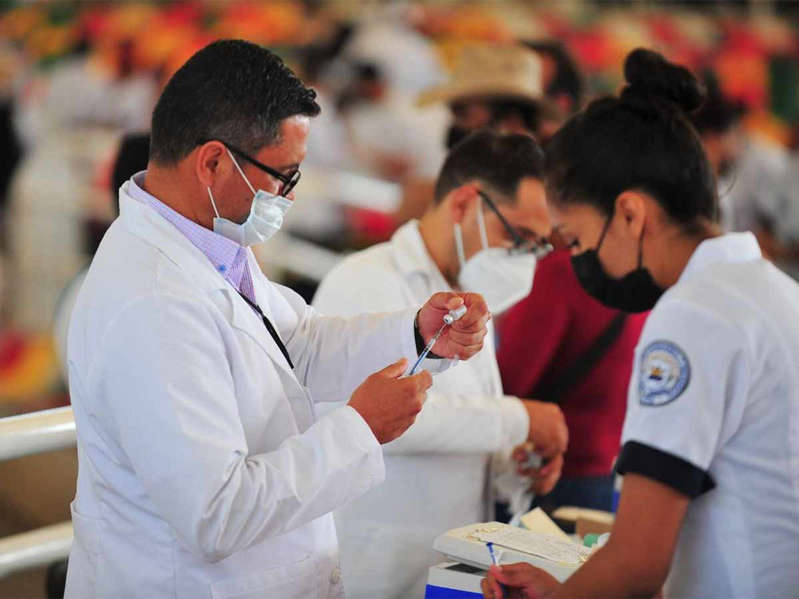 Ocupación hospitalaria incrementa un 71% en plena 3er ola: Nuevo León