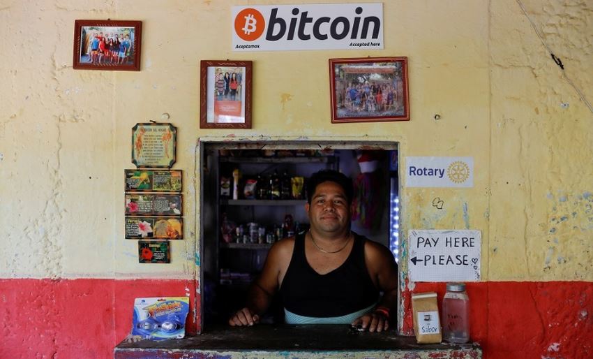 El Salvador es el primer país del mundo en adoptar bitcoin como moneda de curso legal