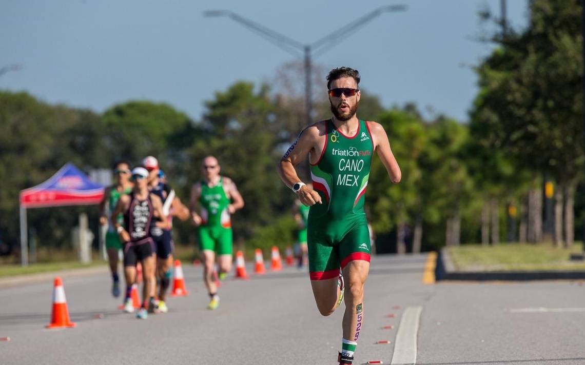 Triatleta mexicano perdería boleto olímpico porque aerolínea extravió su bicicleta 