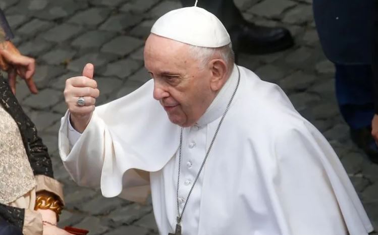 Papa Francisco rechaza renuncia de cardenal Marx y admite que Iglesia está en crisis