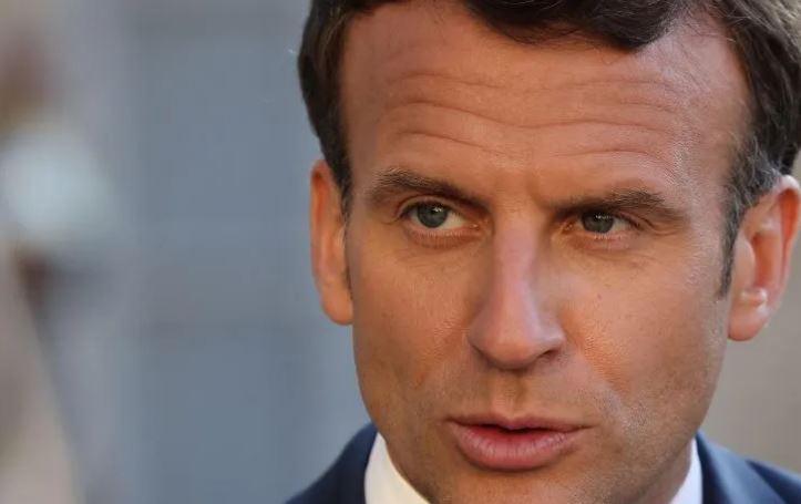 Condenan a prisión a hombre por abofetear al presidente Macron