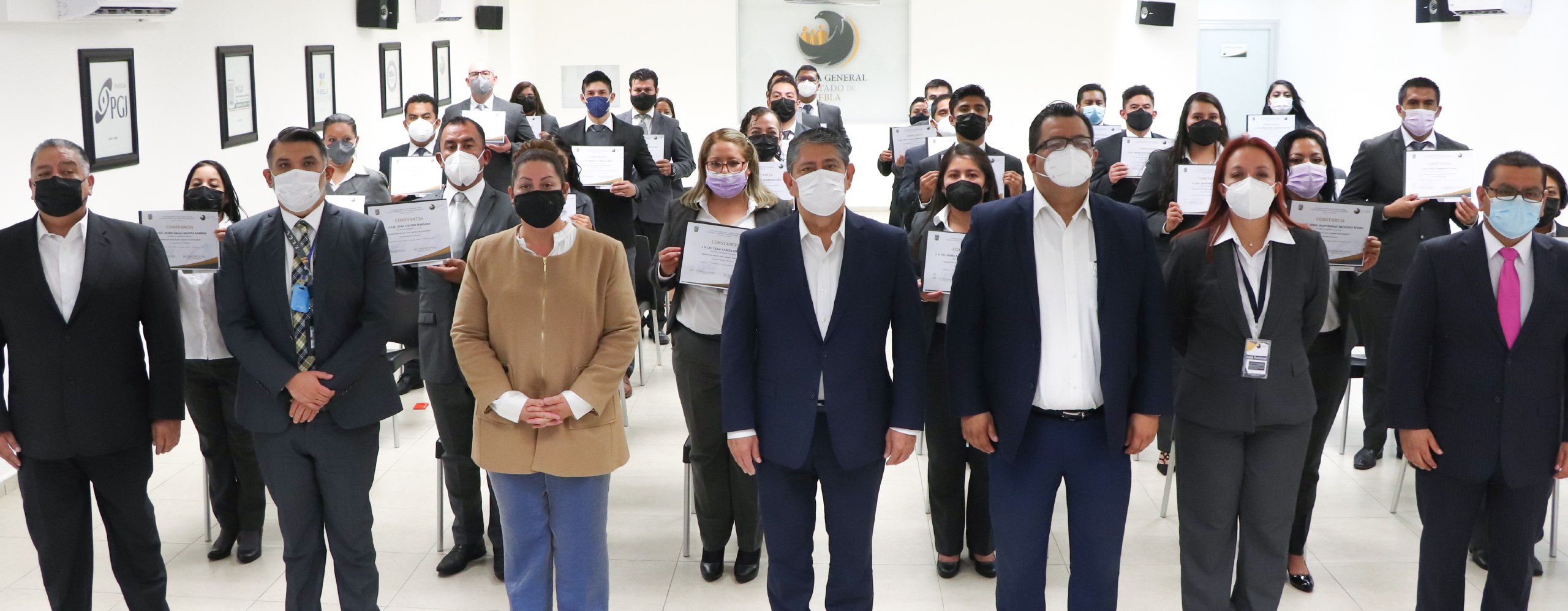 Fiscalía Puebla incorpora a 29 mujeres y hombres Agentes Investigadores