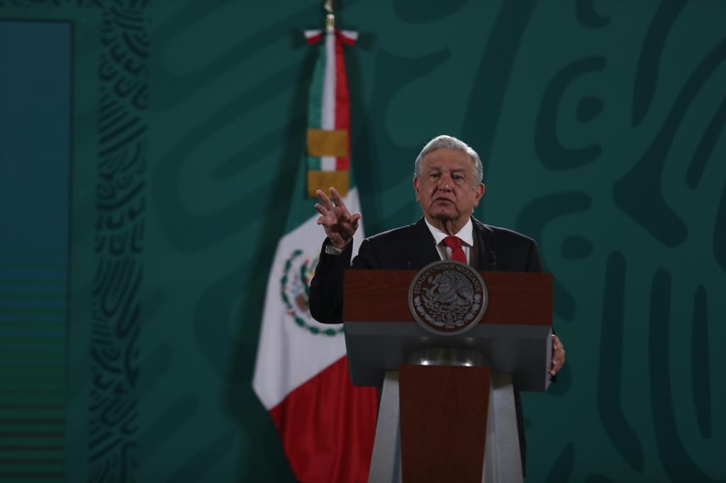 Seré perseverante para combatir corrupción e influyentismo: AMLO