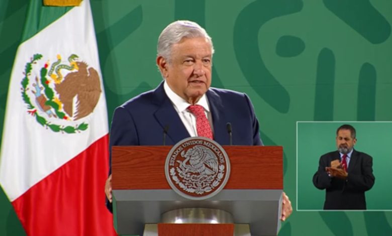 AMLO se niega a admitir corrupción y señalar responsables políticos por colapso en Línea 12