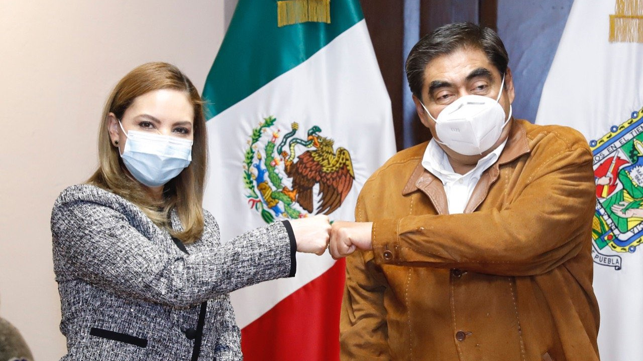 Paola Angón la Presidenta Electa de San Pedro Cholula se reunió con el Gobernador del Estado