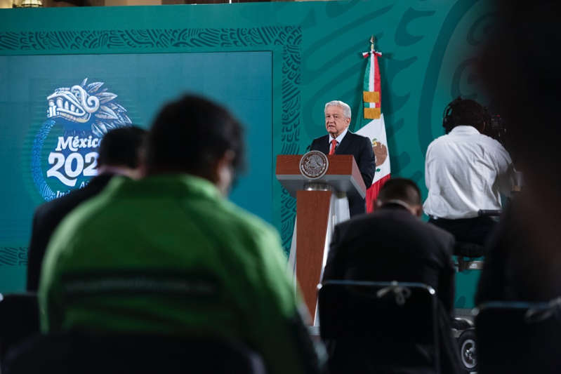 AMLO propone uso de aplicación móvil para elecciones en sindicato de Pemex