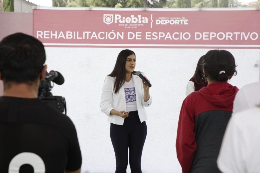 Dan “nueva vida” a cancha de usos múltiples en el Deportivo Las Aves