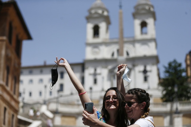 Se convierte Italia en país de "bajo riesgo" de contagio de Covid-19