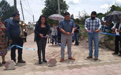 El ayuntamiento de Totolac continúa con obras públicas.
