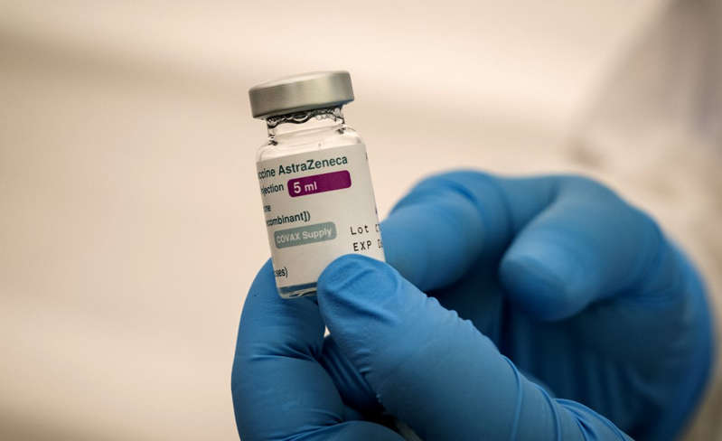 Falla de refrigerador en Estonia destruye más de 68 mil vacunas anticovid de AstraZeneca