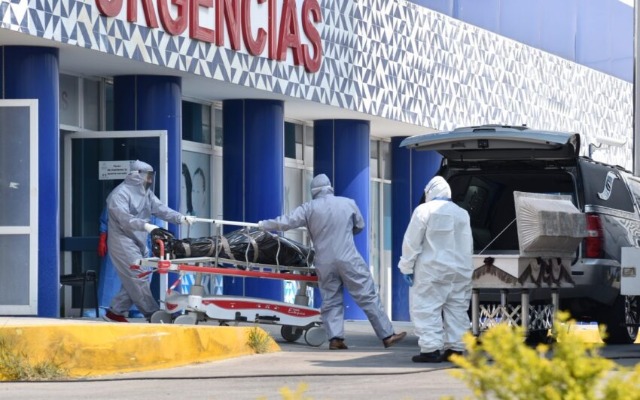 Son amas de casa las personas que más han muerto por Covid-19 en Puebla