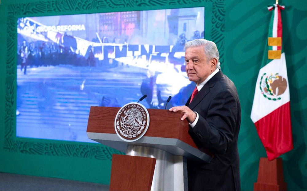 No debe perseguirse a nadie: AMLO sobre actos de violencia en protesta del 8M