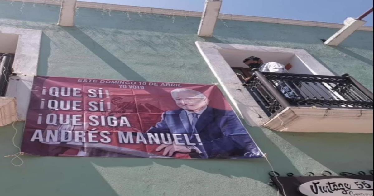 Lonas de apoyo al presidente podrían repercutir en sanciones al partido MORENA