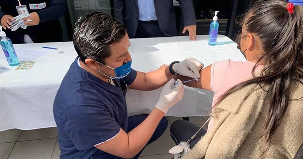 Más de 900 mil esquemas completos de vacunación contra Covid-19 en Tlaxcala