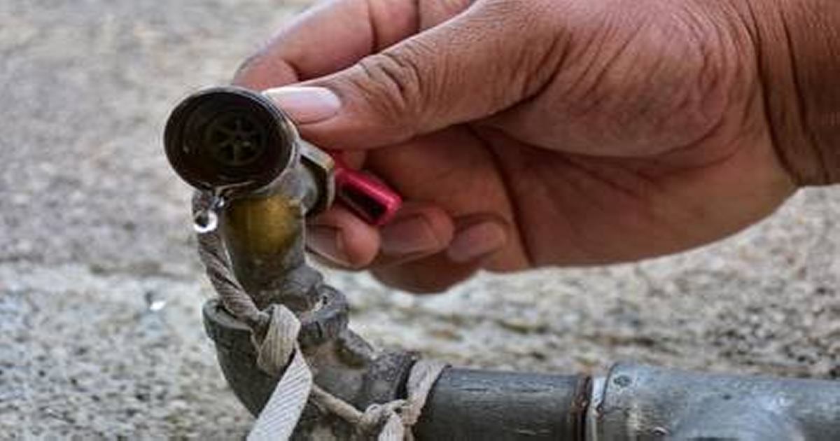 Vecinos de Xicohtzinco denunciaron desabasto de agua en el municipio