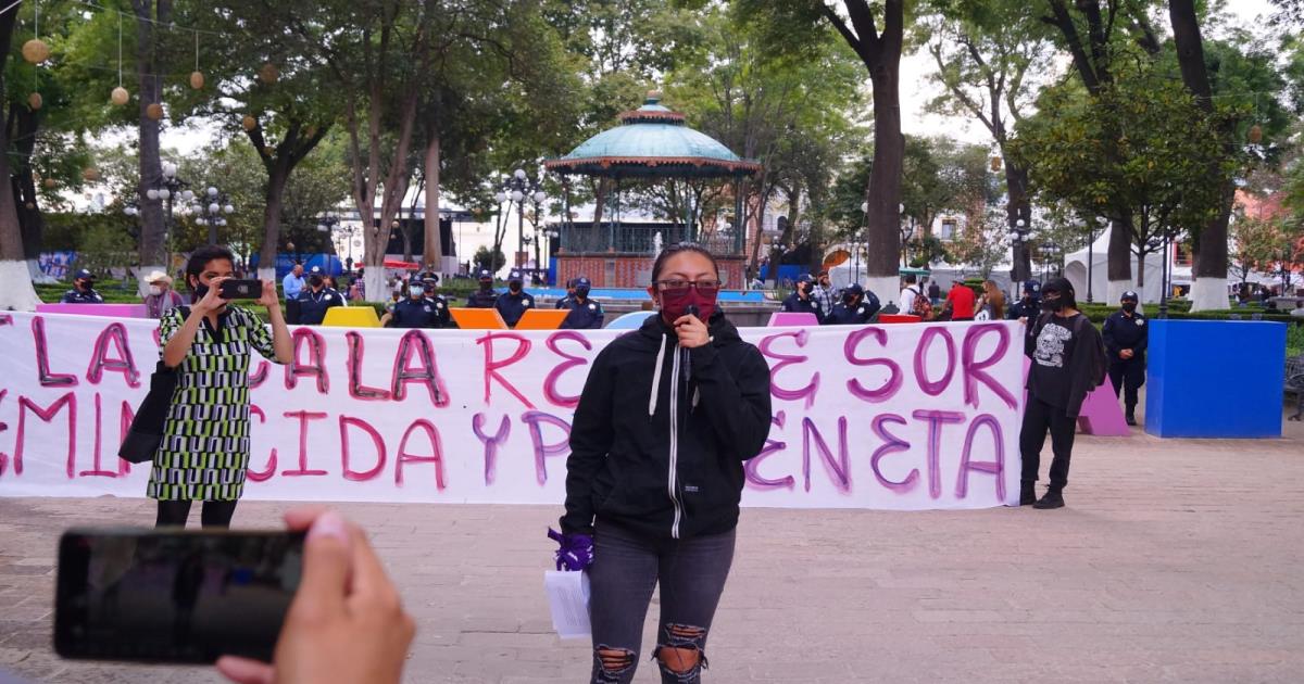 Grupo de feministas se manifiesta en la ciudad de Tlaxcala