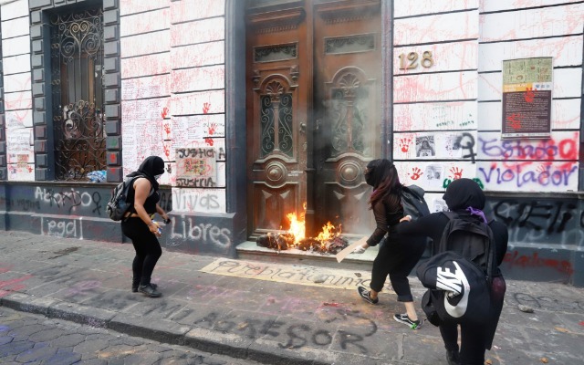 Encuesta revela que mujeres están de acuerdo con las acciones de la marcha del 8M en Puebla