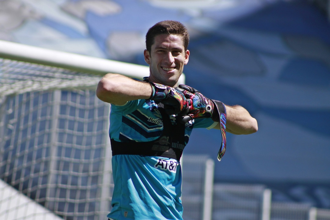 Santiago Ormeño se quedó sin convocatoria de selección mexicana ni de la peruana 