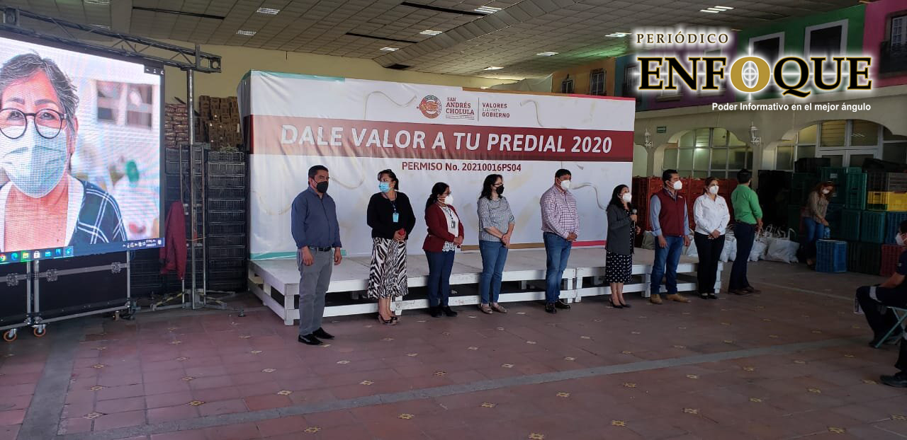 Entrega DIF municipal de San Andrés Cholula reconocimientos al personal de apoyo en programa de vacunación contra la COVID-19