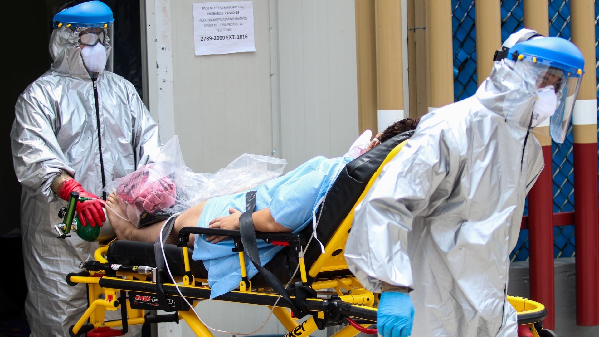 México sobrepasa las 200 mil muertes por coronavirus