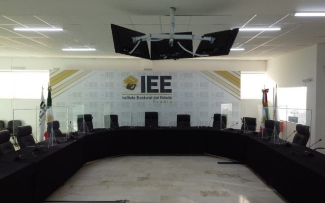 Exigen al IEE dar protección a mujeres contra violencia política y dejar simulaciones